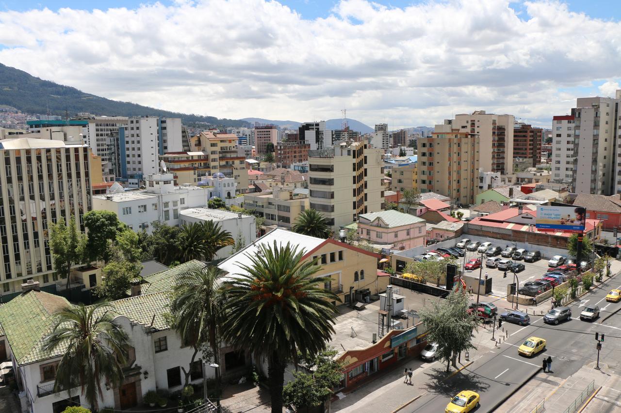 Hotel 6 De Diciembre Quito Buitenkant foto