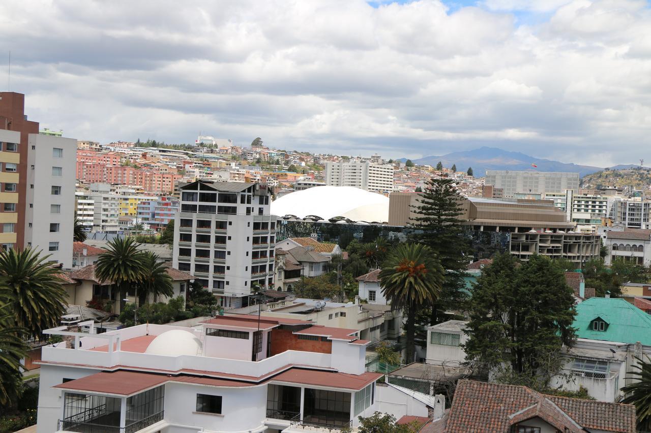 Hotel 6 De Diciembre Quito Buitenkant foto